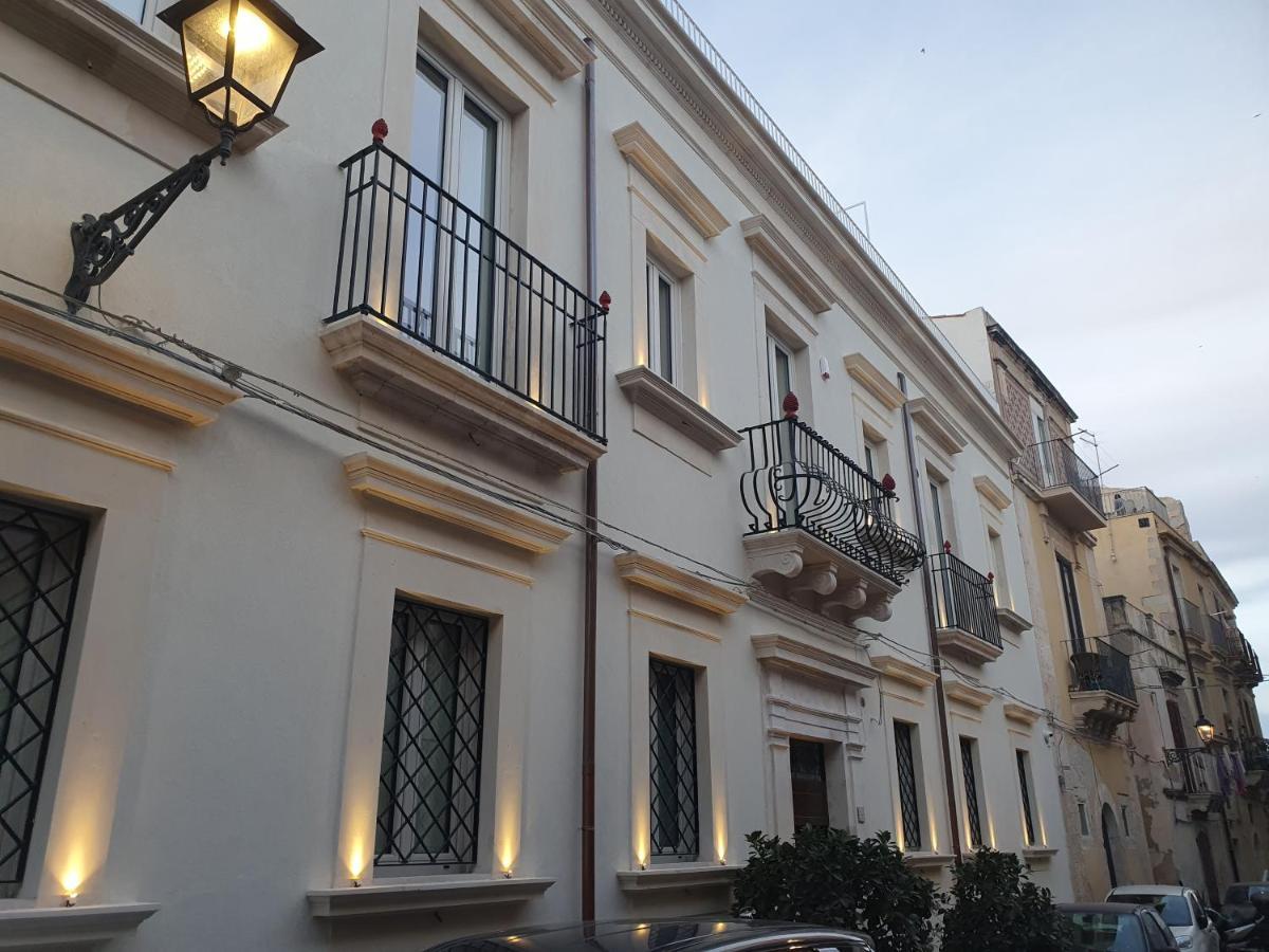 Palazzo Giufa * Syracuse