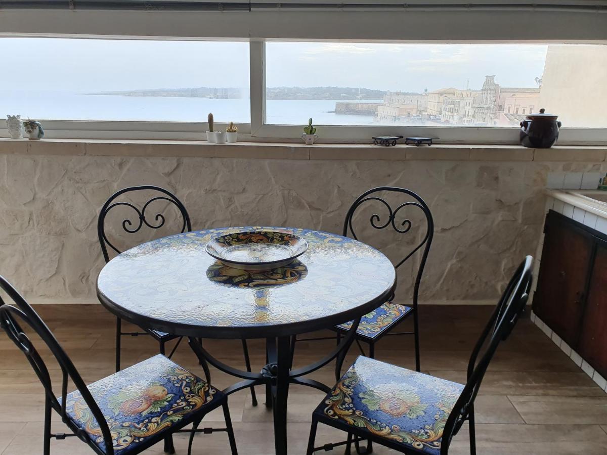 Palazzo Giufa Apartment