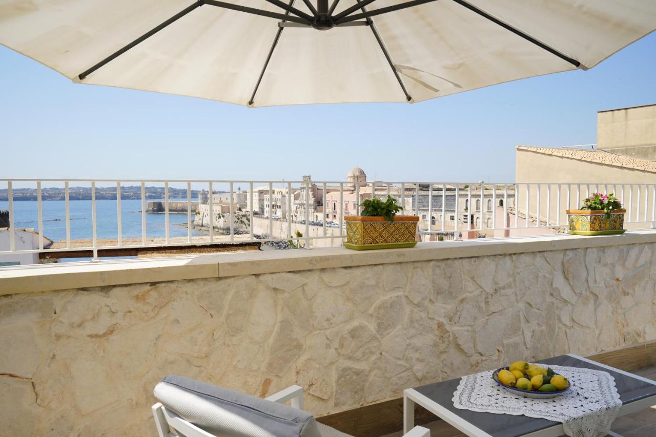 Palazzo Giufa Apartment